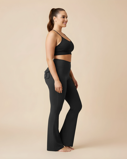 High-waisted fitness pants with cargo pockets