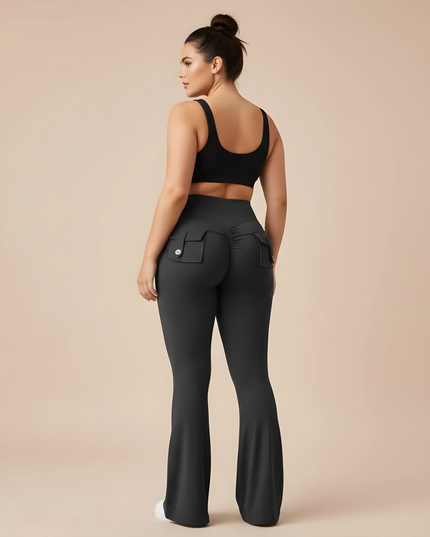 High-waisted fitness pants with cargo pockets